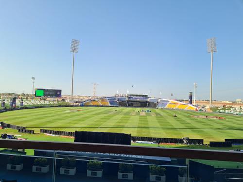 মরুর বুকে ক্রিকেট ঝড়