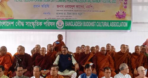 সমাজে শান্তির সুবাতাস আনতে রাজনীতির অধিপতিদের দায়িত্ব নিতে হবে: কাদের