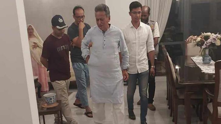 বিএনপি নেতা আমীর খসরু আটক