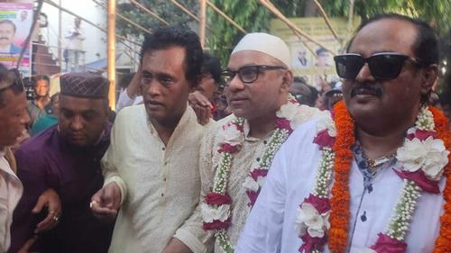 শিল্পী সমিতির সভাপতি মিশা সওদাগর, সাধারণ সম্পাদক ডিপজল