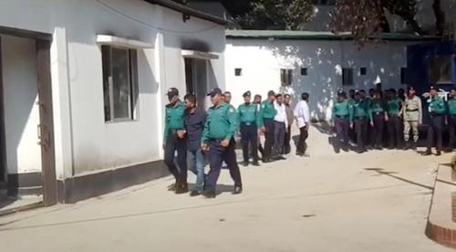 গুমের অভিযোগে র‍্যাবের সাবেক দুই কর্মকর্তাকে ট্রাইব্যুনালের মামলায় গ্রেপ্তার দেখানো হলো