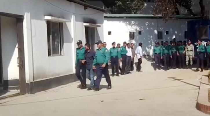 গুমের অভিযোগে র‍্যাবের সাবেক দুই কর্মকর্তাকে ট্রাইব্যুনালের মামলায় গ্রেপ্তার দেখানো হলো