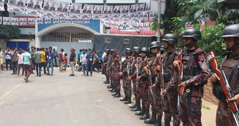 সারাদেশে ভোটকেন্দ্রে নিরাপত্তা ও নজরদারি বাড়ানোর নির্দেশ