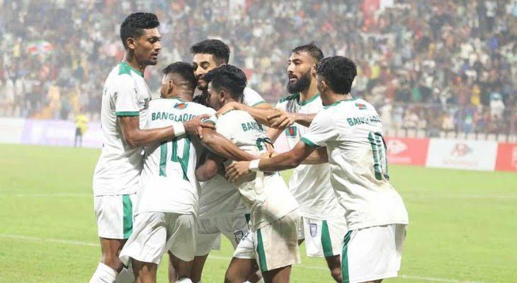 শেষ মুহূর্তে পাপনের গোল, জয় দিয়ে বছর শেষ করলো বাংলাদেশ