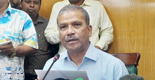 কোনো কলেজকে রাতারাতি বিশ্ববিদ্যালয় করা সম্ভব না: আইন উপদেষ্টা