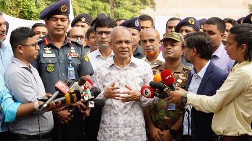 সরকারের কোনো ভুল বা দুর্নীতি হলে আপনারা প্রকাশ করুন: স্বরাষ্ট্র উপদেষ্টা