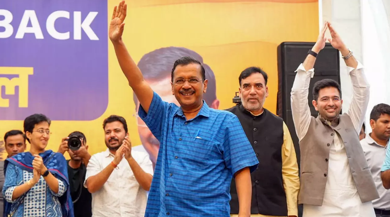 পদত্যাগ করলেন দিল্লির মুখ্যমন্ত্রী কেজরীওয়াল