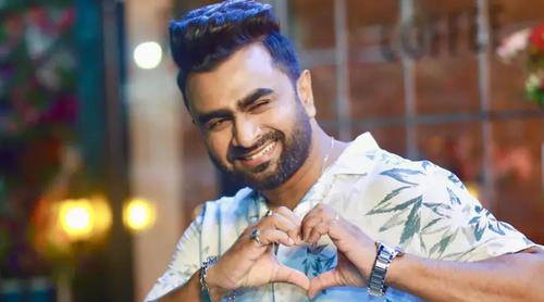 মেয়ে ভক্তরা এখনো ’আই লাভ ইউ’ বলে: ইমরান