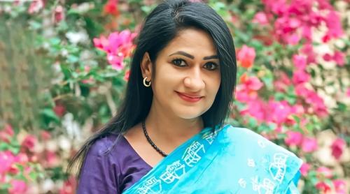 রাত জেগে যেন কাজ করতে না হয়, এটাই চাওয়া : মনিরা মিঠু
