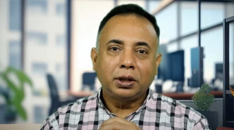 দেশের রাজনীতি এক অদ্ভুত দ্বিধাবিভক্ত বাস্তবতায় দাঁড়িয়ে : জিল্লুর রহমান