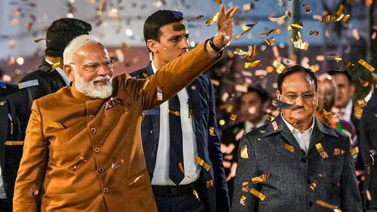 ২৭ বছর পর দিল্লির মসনদে মোদী, যে কারণে রাজ্য হারাল এএপি
