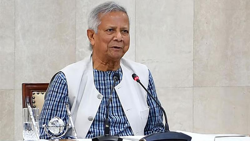 দুবাই পৌঁছেছেন প্রধান উপদেষ্টা