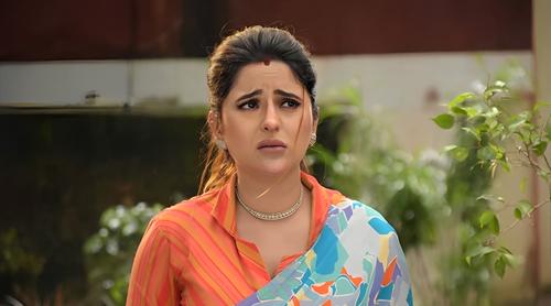 দিল্লি গিয়ে প্রতারণার ফাঁদে অভিনেত্রী মাধুরিমা