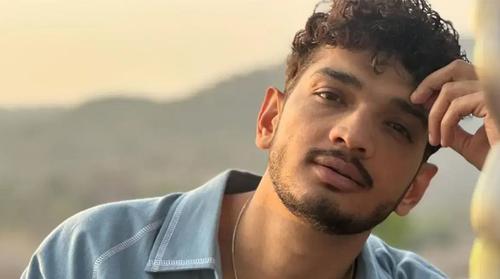আবারও সমালোচনার শিকার কৌতুকশিল্পী মুনাওয়ার