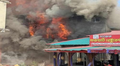 রাঙামাটির সাজেক ভ্যালিতে রিসোর্টে আগুন