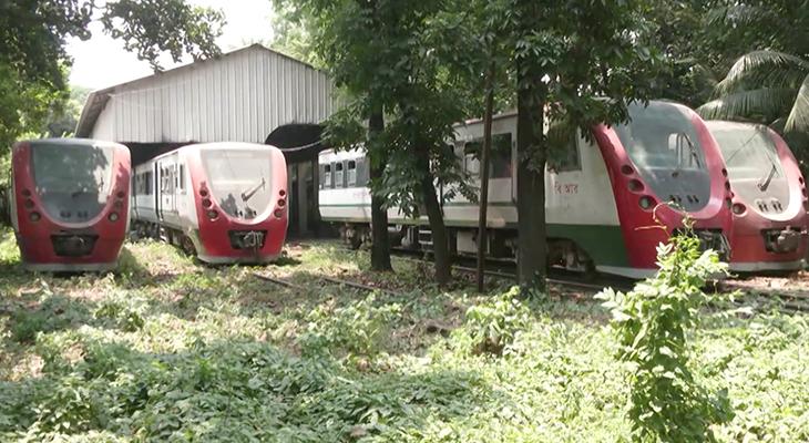অকেজো সাড়ে ৬০০ কোটি টাকার ডেমু, নিলামের সিদ্ধান্ত