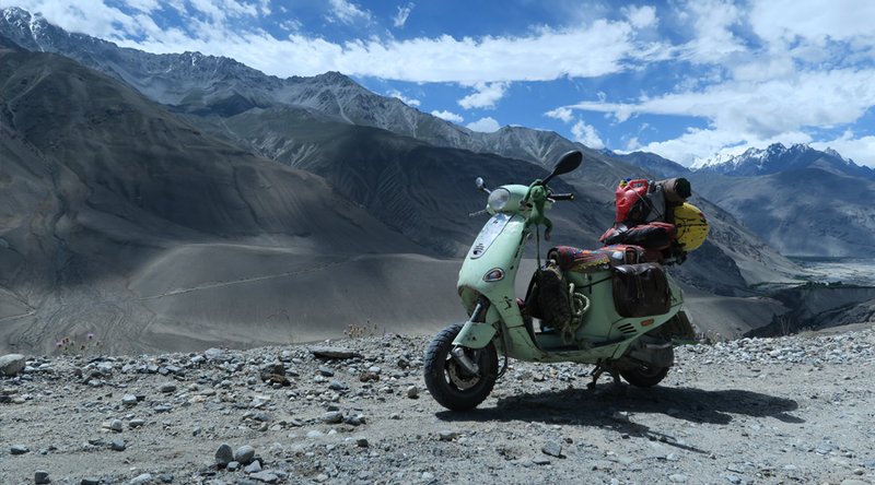 ভালো মাইলেজের জন্য স্কুটারের যত্ন নেবেন যেভাবে