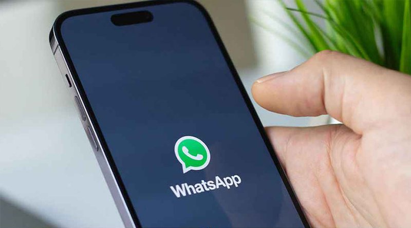 আইফোনের বেশ কিছু পুরোনো মডেলে বন্ধ হচ্ছে হোয়াটসঅ্যাপ