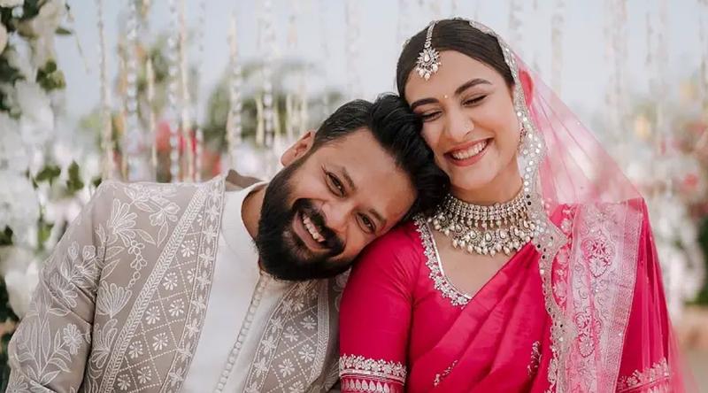 ‘মিসেস মেহজাবীন’ হওয়ার গল্প শেয়ার করলেন অভিনেত্রী