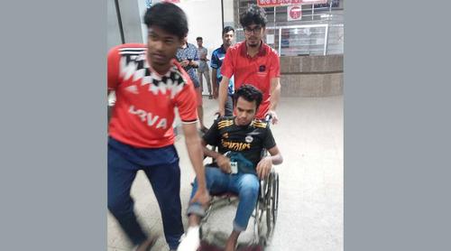 জগন্নাথ বিশ্ববিদ্যালয়ের শিক্ষার্থীদের ওপর যুবদল নেতার হামলা, আহত ৫