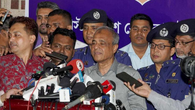 অভিযান চালোনোর এখতিয়ার একমাত্র আইনশৃঙ্খলা বাহিনীর: স্বরাষ্ট্র উপদেষ্টা