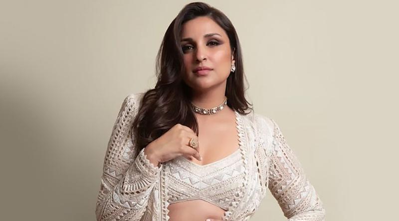 টাকার অভাবে জন্মদিনে রসগোল্লা কেটে উদযাপন করতেন পরিণীতি চোপড়া