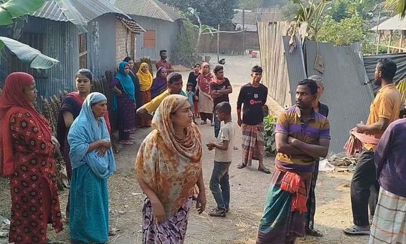 পাওনা টাকা নিয়ে বিরোধ, দুই গ্রুপের সংঘর্ষে আহত ১৪