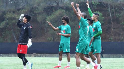 ভার্চুয়াল লাইন: বাংলাদেশ-সিঙ্গাপুর ম্যাচের টিকিট কিনতে চার ঘণ্টার ‘ধৈর্য পরীক্ষা’