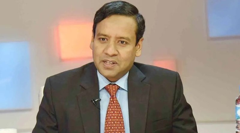 শেখ হাসিনার পোর্ট্রেটে ফ্যাসিবাদের কালিমা : গোলাম মাওলা রনি