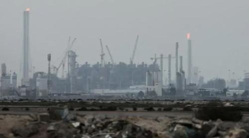 কাতারের তেলবাহী ট্যাংকারে ইরানি ক্ষেপণাস্ত্র হামলা, ২১ নাবিক উদ্ধার