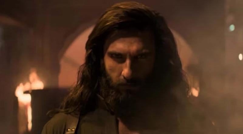 বছরের তিন মাসে আয়ের শীর্ষে বলিউডের ৫ সিনেমা