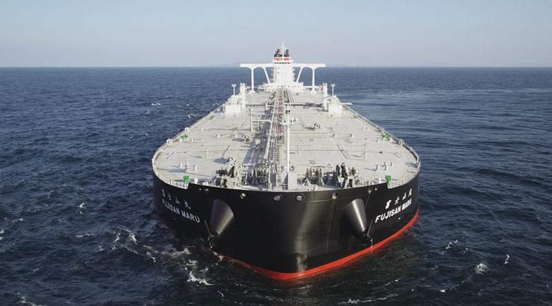 দেশের জ্বালানি তেলের বাজারে স্বস্তির খবর, আসছে বড় চালান