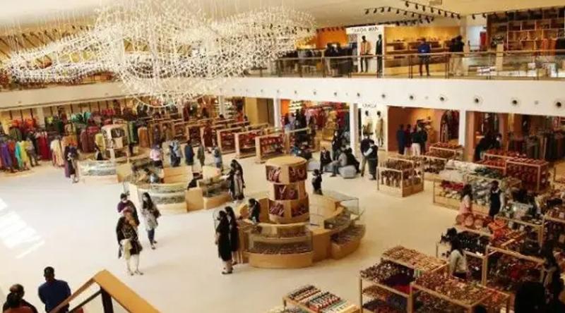 রাত ৮টার মধ্যে দোকান-শপিংমল বন্ধের সিদ্ধান্ত