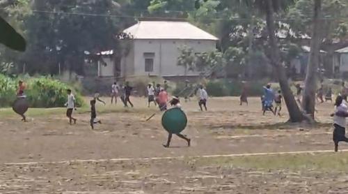 সালথায় জমি নিয়ে বিরোধে দুই পক্ষের সংঘর্ষে আহত ১০