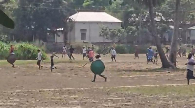 সালথায় জমি নিয়ে বিরোধে দুই পক্ষের সংঘর্ষে আহত ১০