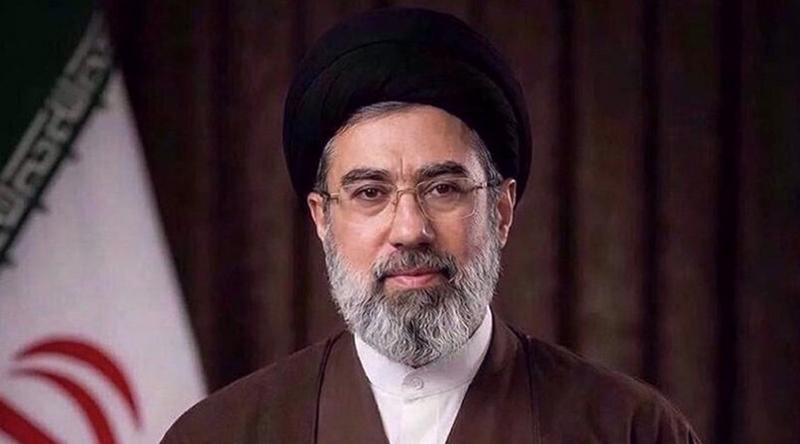 যুদ্ধের মধ্যে জাতীয় ঐক্যের ডাক দিলেন মোজতবা খামেনি