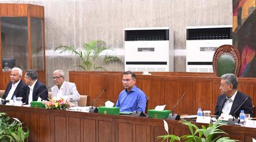 সংসদ সচিবালয়ে মন্ত্রিসভার বৈঠক, আসতে পারে গুরুত্বপূর্ণ সিদ্ধান্ত