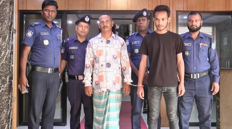 নারায়ণগঞ্জে রাজ্জাক বাহিনীর প্রধান ও তার ছেলে গ্রেপ্তার