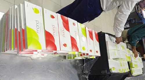 শাহ আমানত বিমানবন্দরে যাত্রীর কাছে মিললো ৩১৫ কার্টন সিগারেট