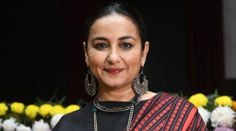 ২০টি ছবিতে চুক্তিবদ্ধ হয়েও কেন টাকা ফেরান দিব্যা দত্ত?