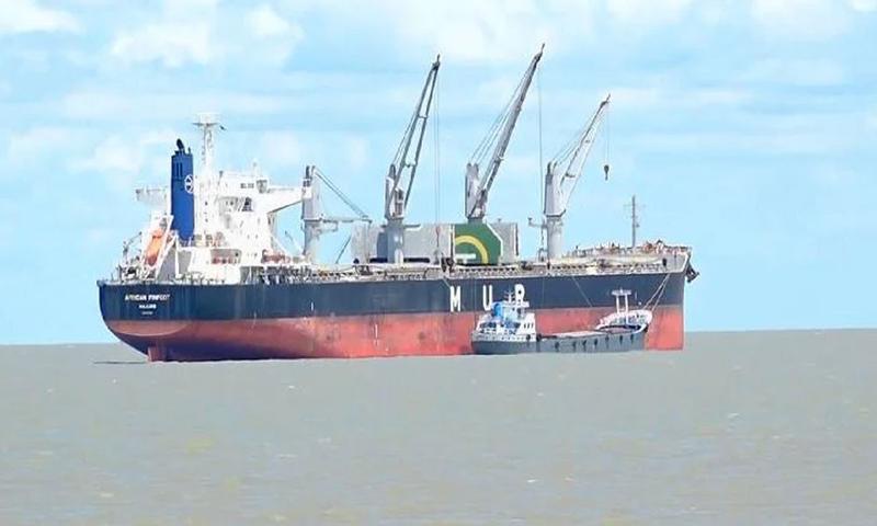 এক দিনেই আসছে ৬১ হাজার টন ডিজেল