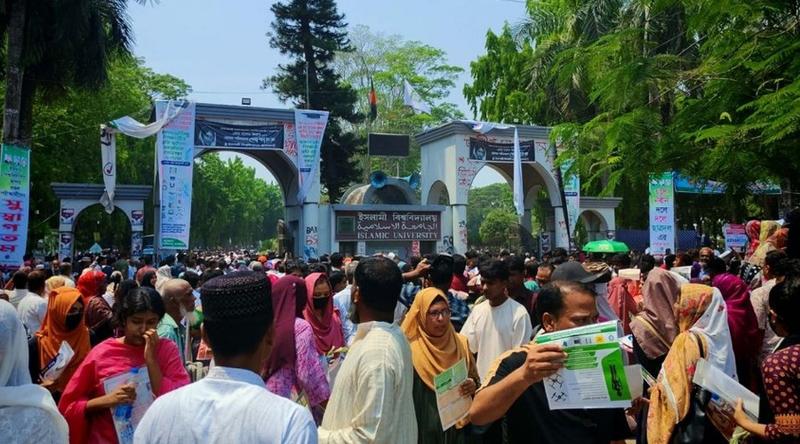 গুচ্ছ ‘বি’ ইউনিটের পরীক্ষা সম্পন্ন, উপস্থিতি ৮২.৪৫ শতাংশ