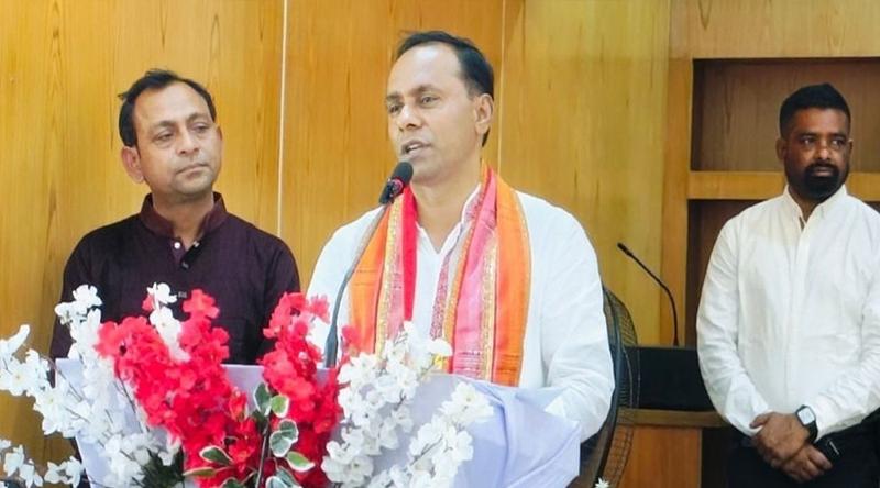 রাজনৈতিক দলের পক্ষে স্লোগান দেওয়া শিক্ষকদের কাজ নয়: ডেপুটি স্পিকার