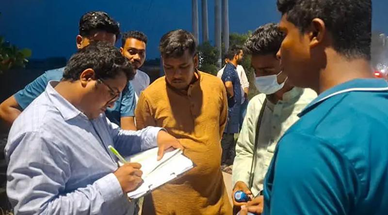 মিরসরাইয়ে ২৫০ লিটার ডিজেল মজুত, ব্যবসায়ীকে জরিমানা