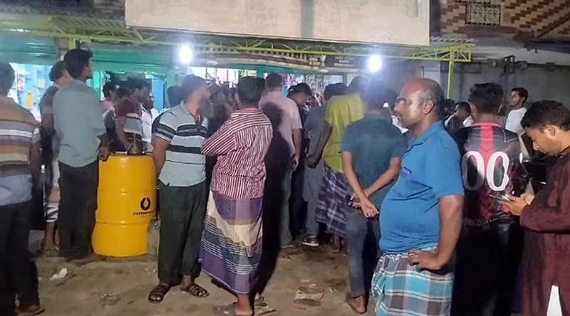 বেশি দামে ডিজেল বিক্রির দায়ে ব্যবসায়ীকে জরিমানা করল ম্যাজিস্ট্রেট