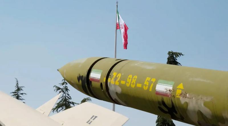 ইরান নকল মিসাইল মোতায়েন করে ফাঁকি দিচ্ছে মার্কিনিদের