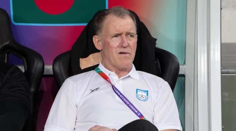 চীনের বিপক্ষে হারের পরও প্রতিক্রিয়াহীন বাটলার