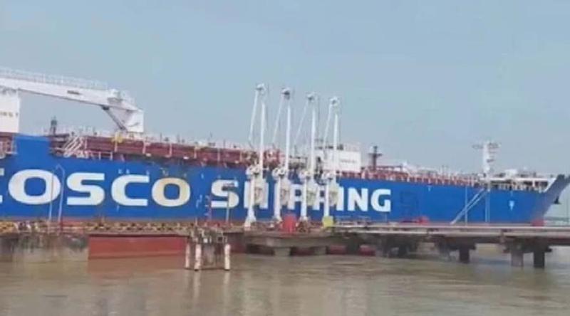 মালয়েশিয়া থেকে চট্টগ্রাম বন্দরে ভিড়ল ৩৪ হাজার টন ডিজেলবাহী আরও ১টি জাহাজ