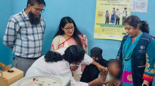 ‘ঝুঁকিপূর্ণ’ চাঁদপুরেও চলছে হামের টিকাদান কর্মসূচি