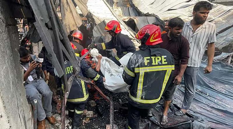কেরানীগঞ্জের লাইটার কারখানার ঘটনায় নিহতদের মধ্যে ২ জনের পরিচয় শনাক্ত